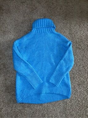 American Eagle Outfitters Bright Blue Turtleneck Sweater